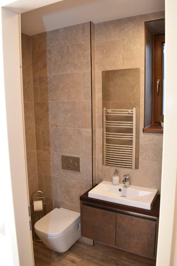 Fenyo Apartman Miskolctapolca ภายนอก รูปภาพ